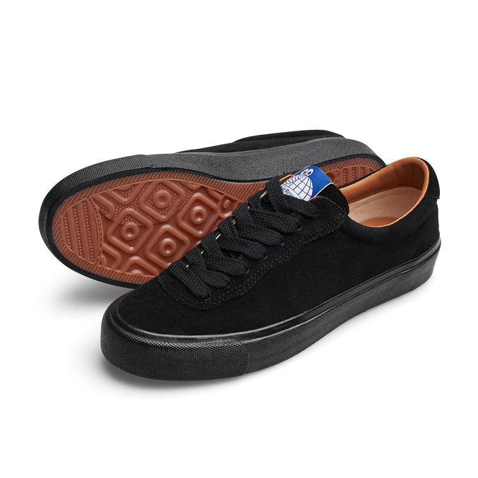 VM001 Suede Low Black/Black
