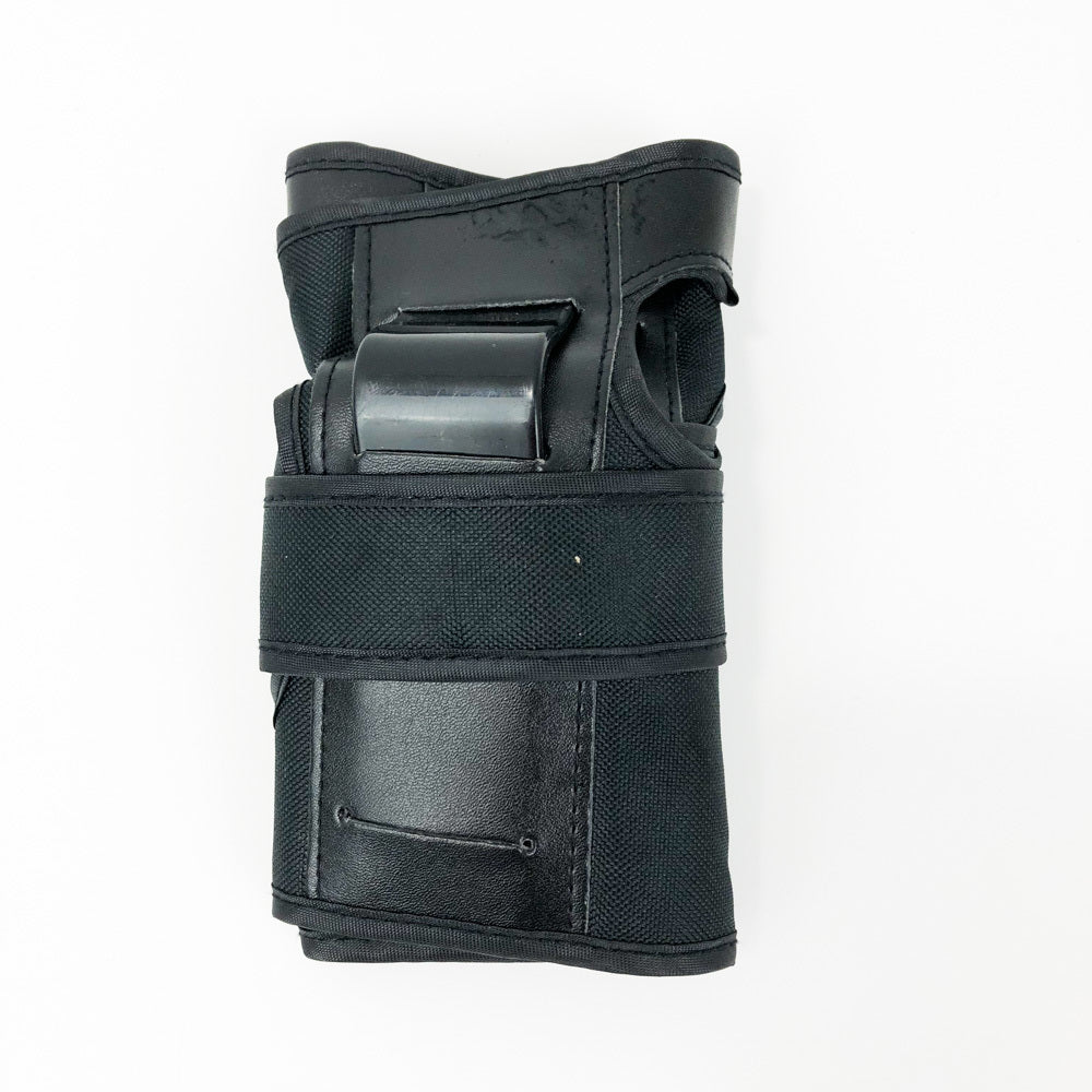 WRIST GUARDS