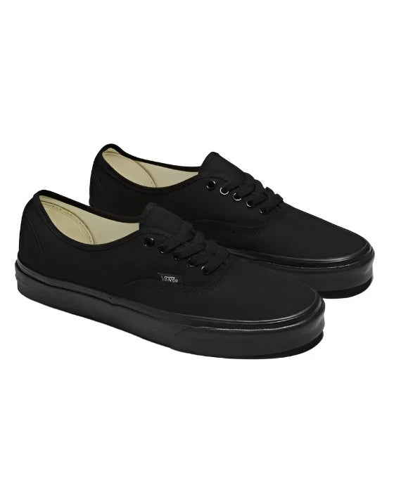 AUTHENTIC BLACK / BLACK