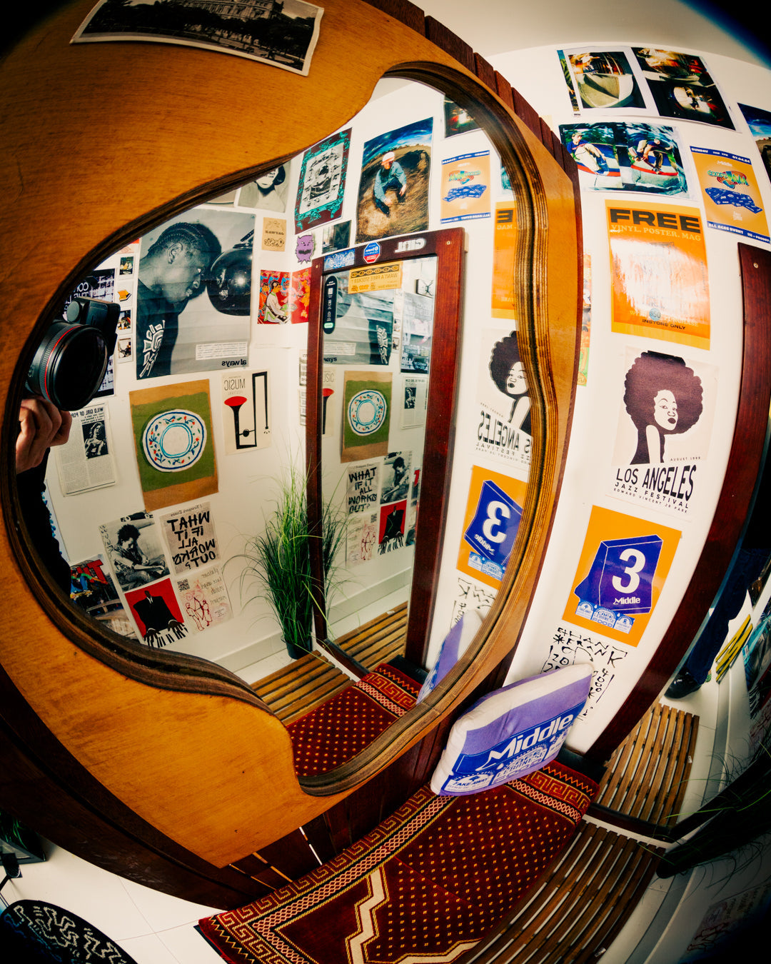 CHANGE ROOM GALLERY