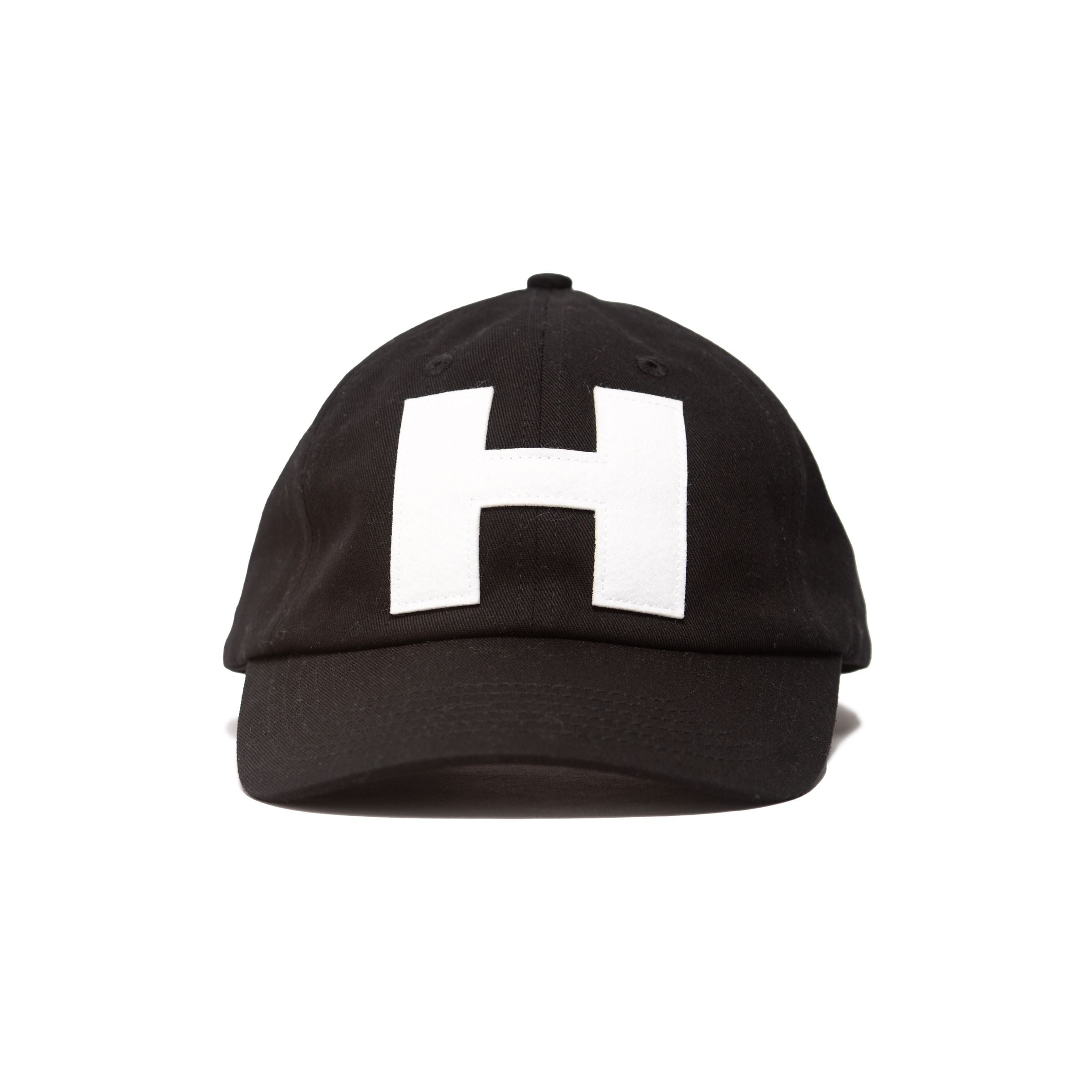 'H' LOGO CAP BLACK