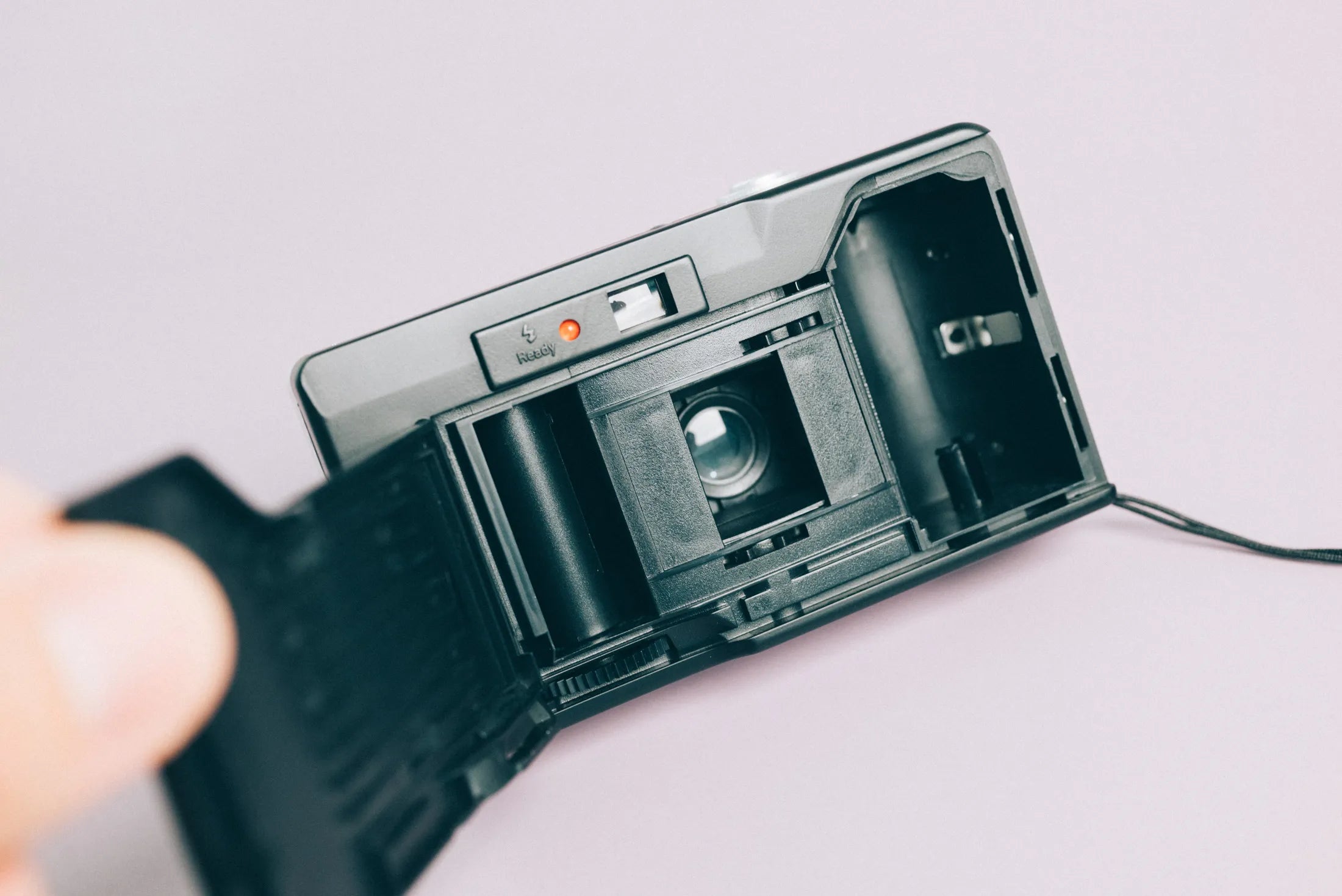 Ektar H35 Half Frame 35mm Camera - Black